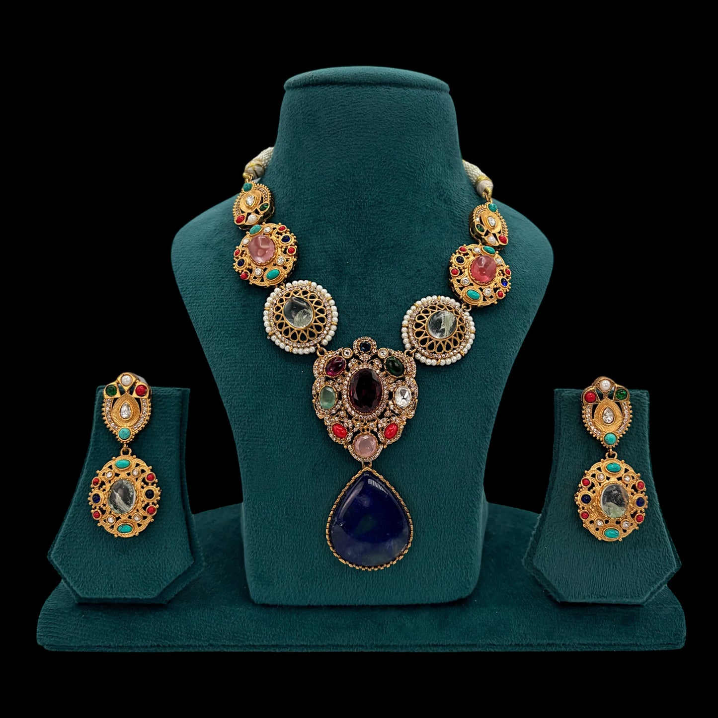 Gold plated fusion necklace set with natural stones