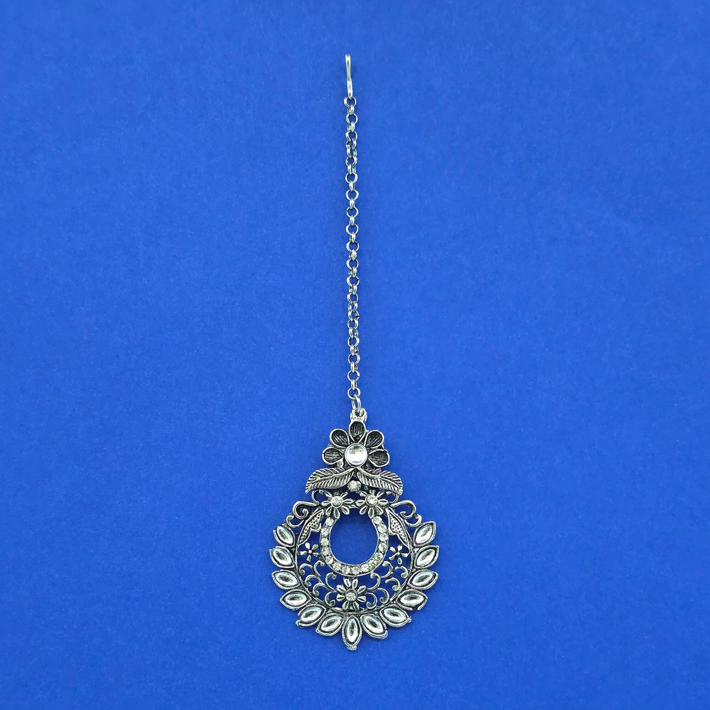 Oxidised silver mang tikka