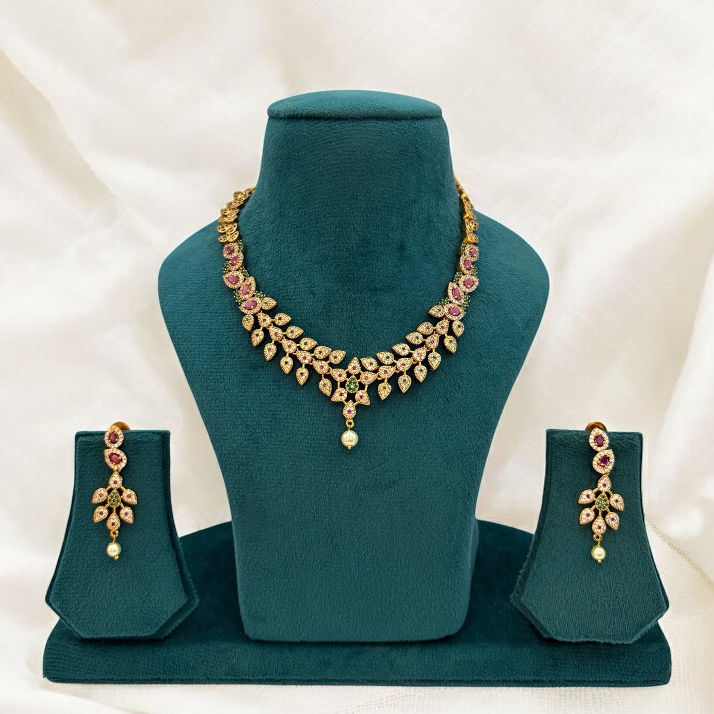 Gold plated necklace set