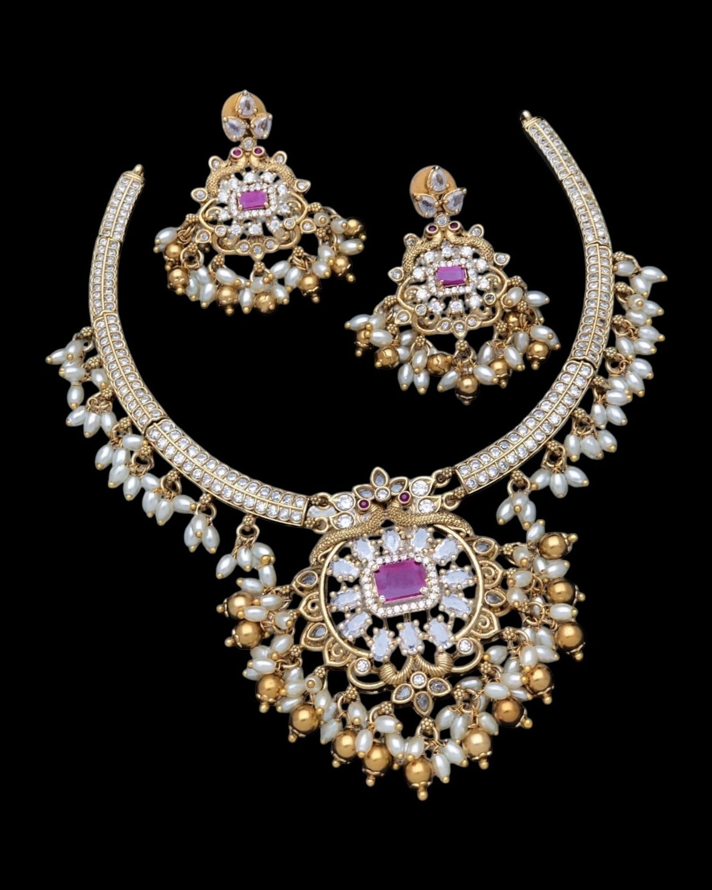 Hasli style necklace set