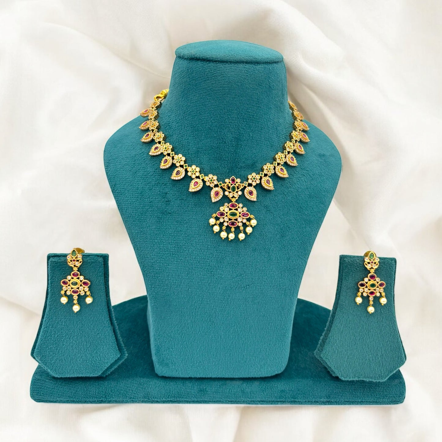 Gold plated necklace set
