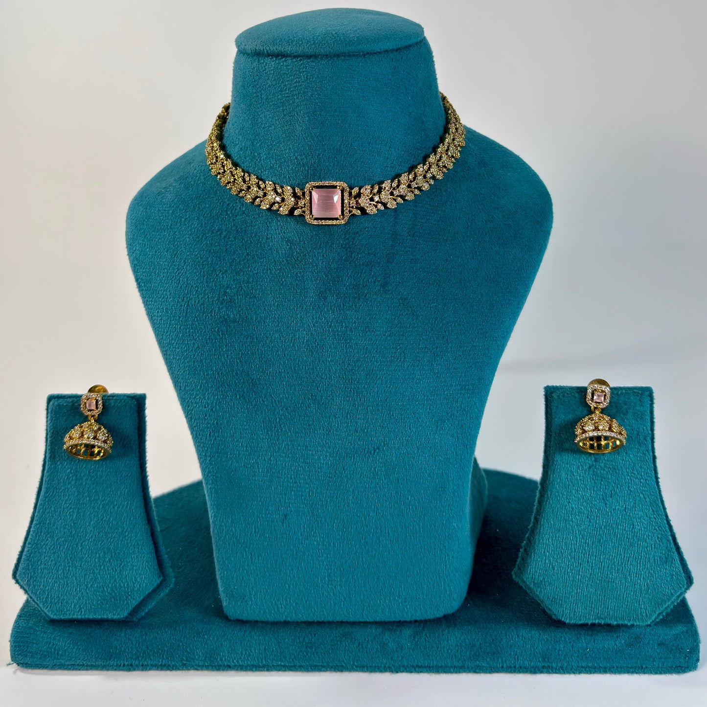 Matte gold plated American Diamond choker