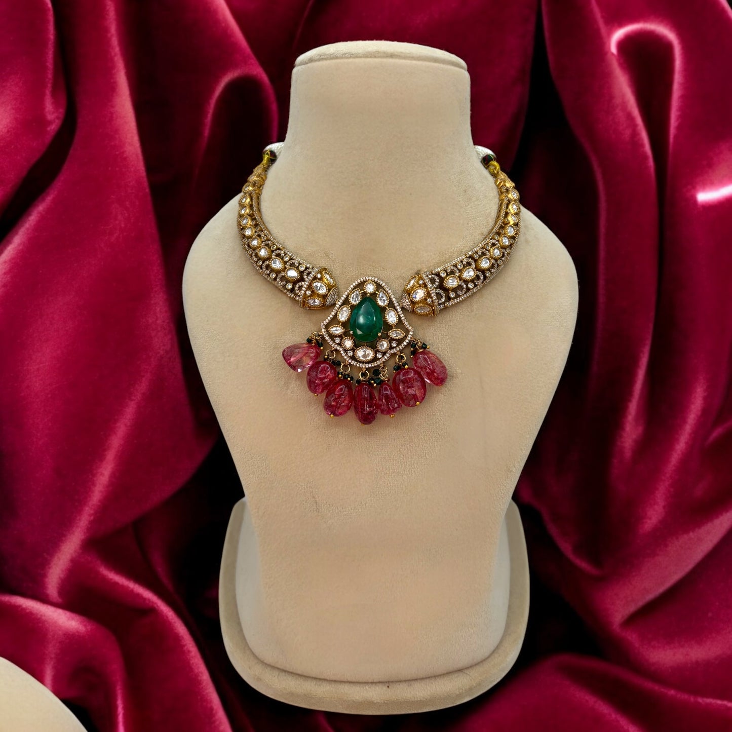 Gold plated kundan and moissanite necklace set