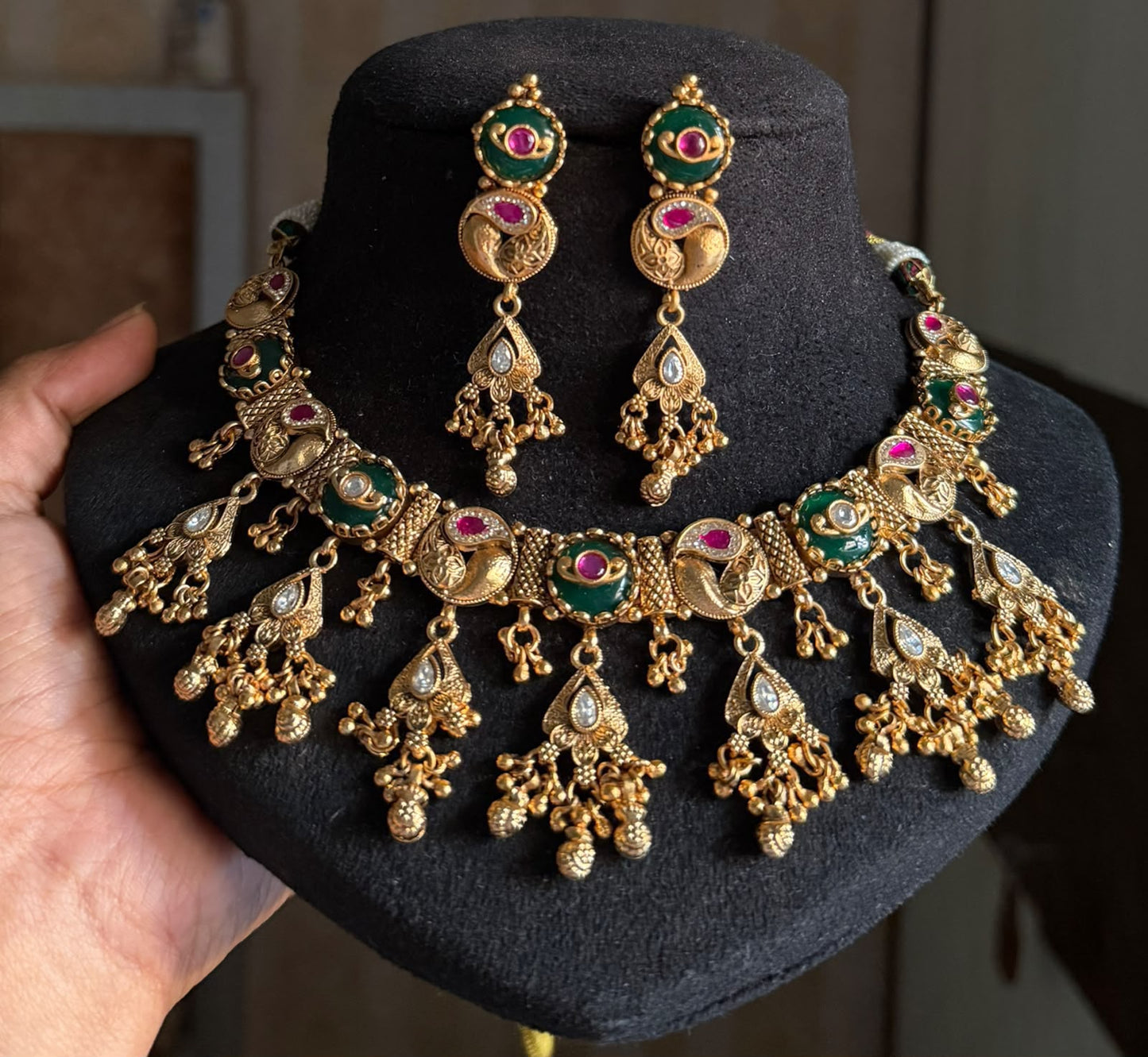Gold plated heritage necklace set