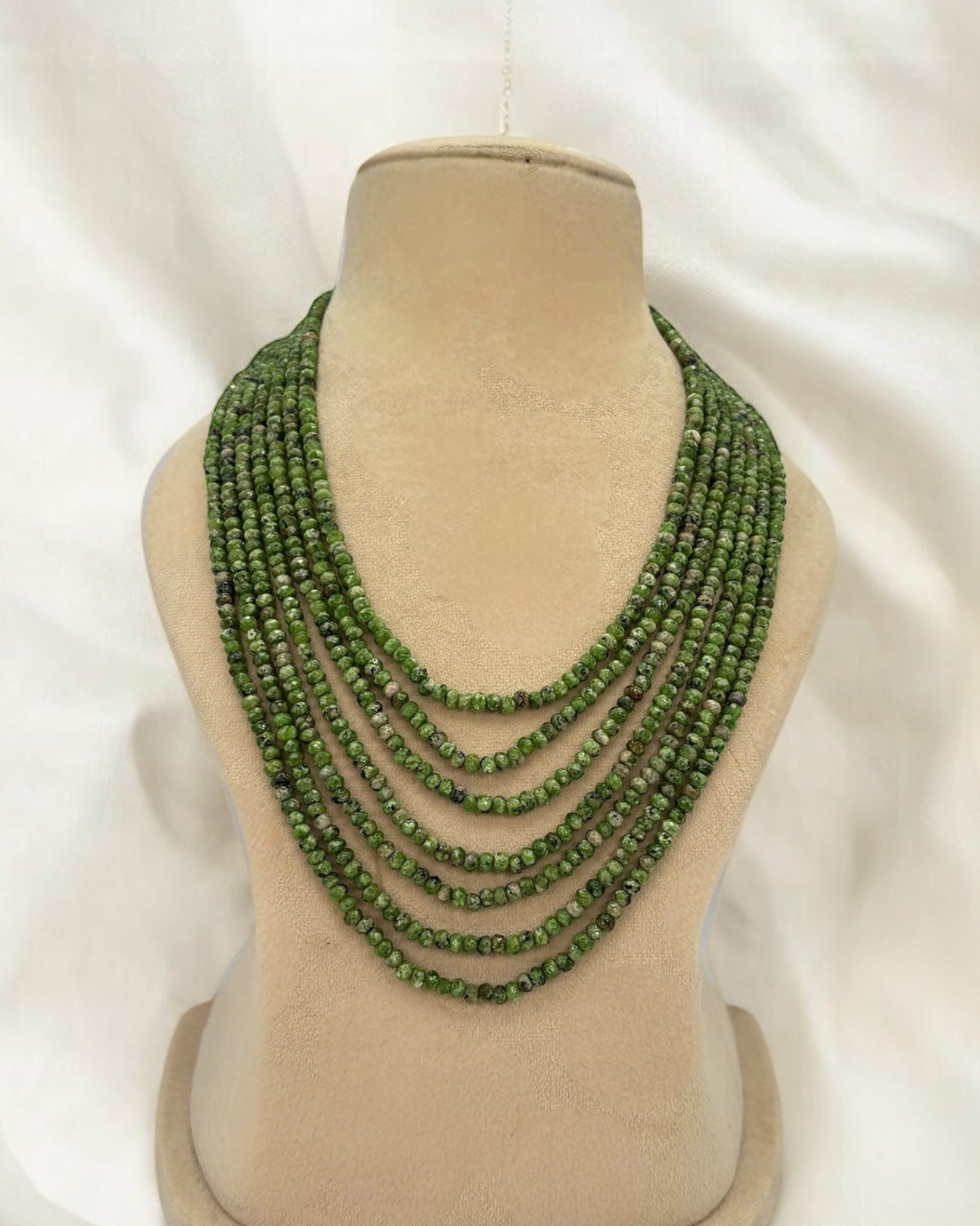 Seven layers green mala