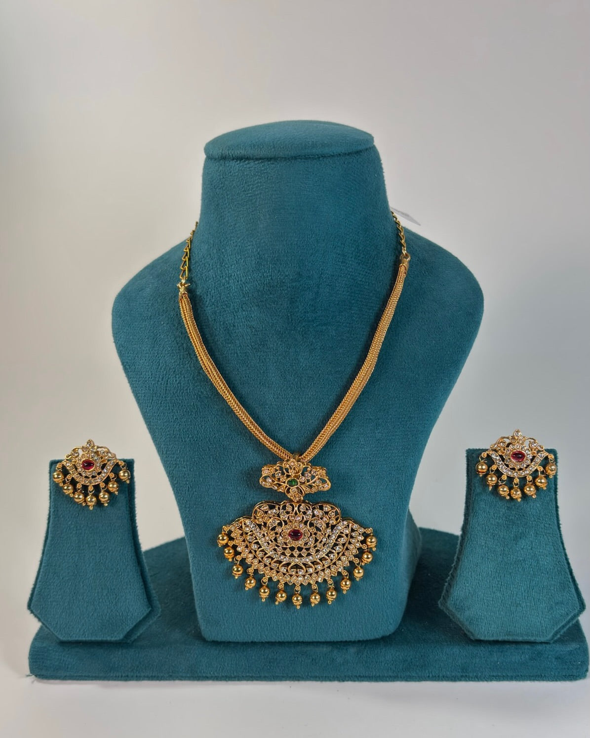 Gold plated American Diamond pendant set