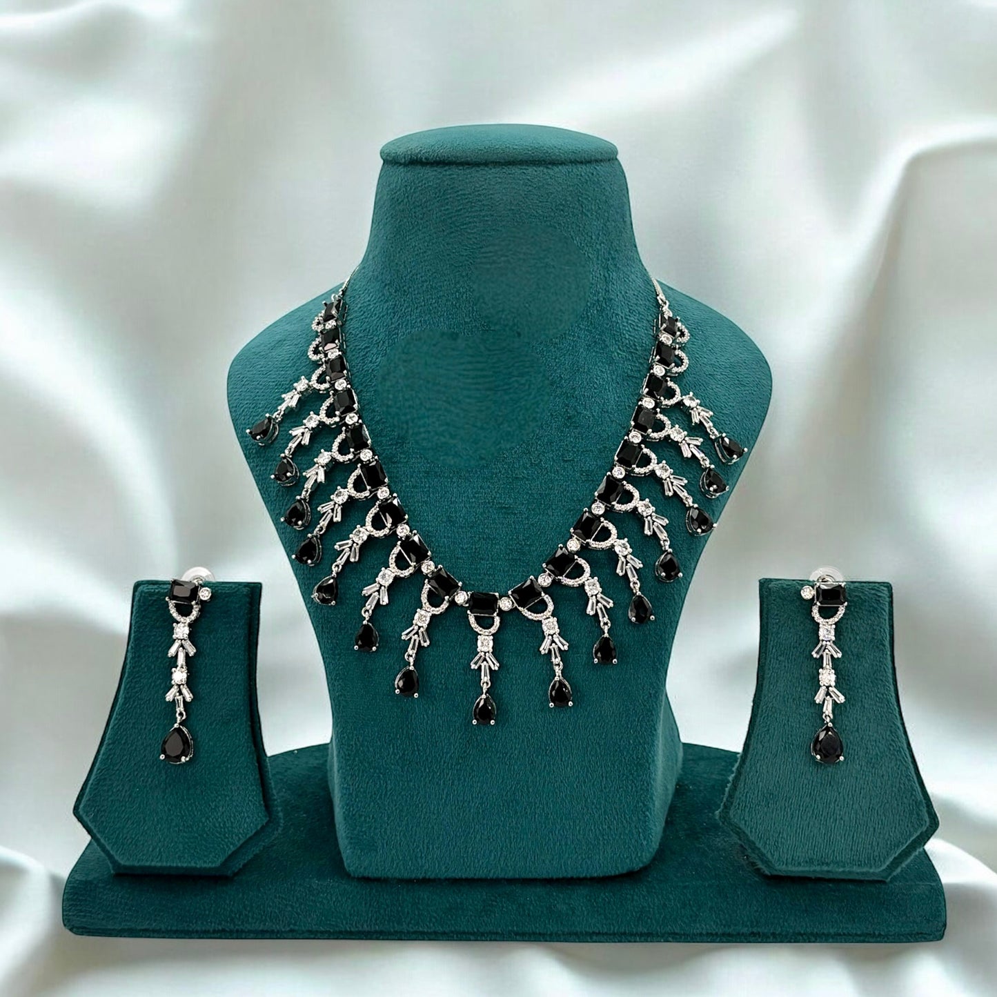 Black American Diamond necklace set
