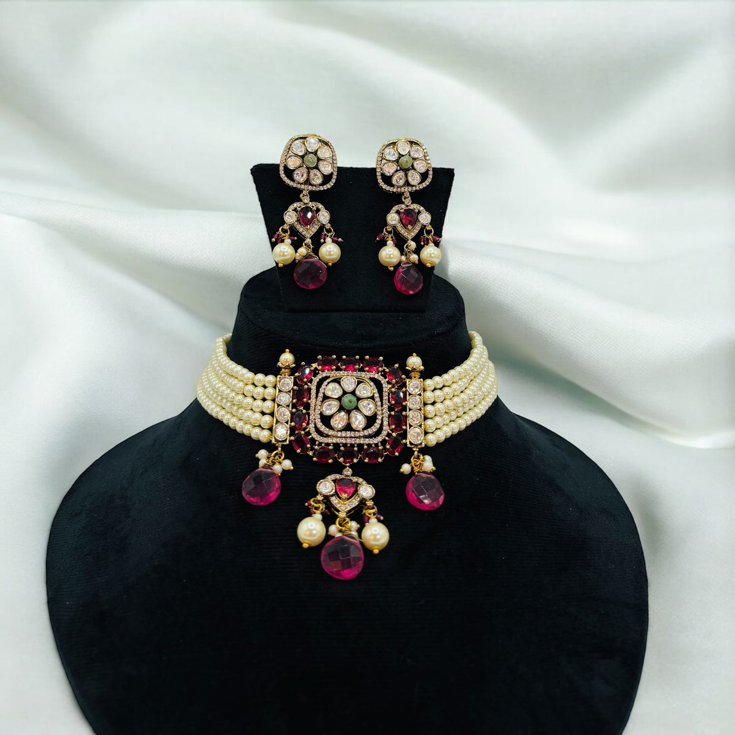 Premium quality kundan choker set with earrings