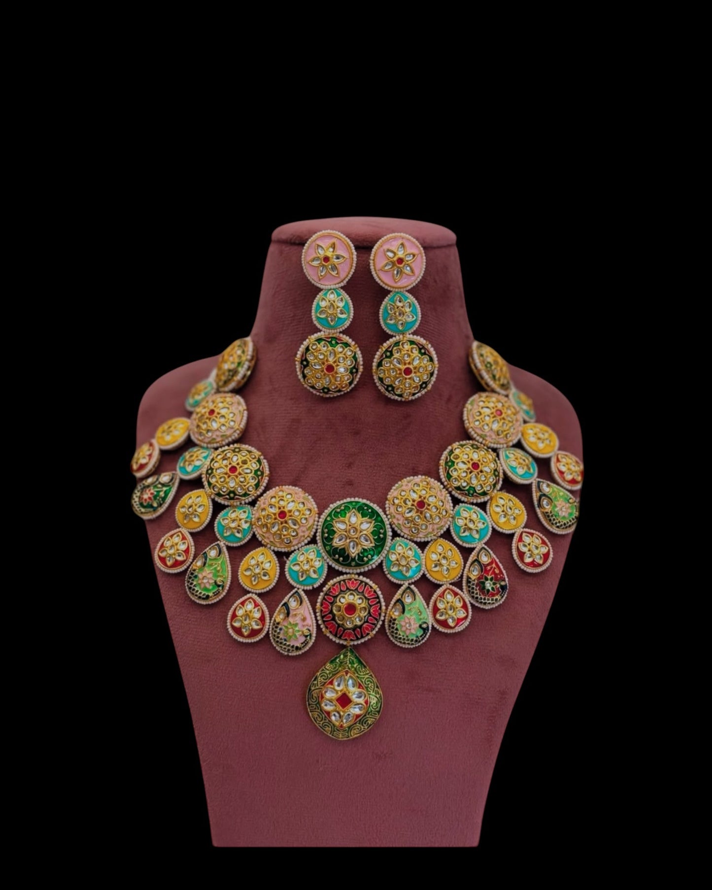 Colourful big necklace set with kundan and meenakari work.