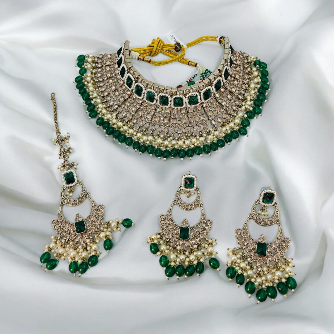 Emerald green kundan necklace set with matha tikka and earrings