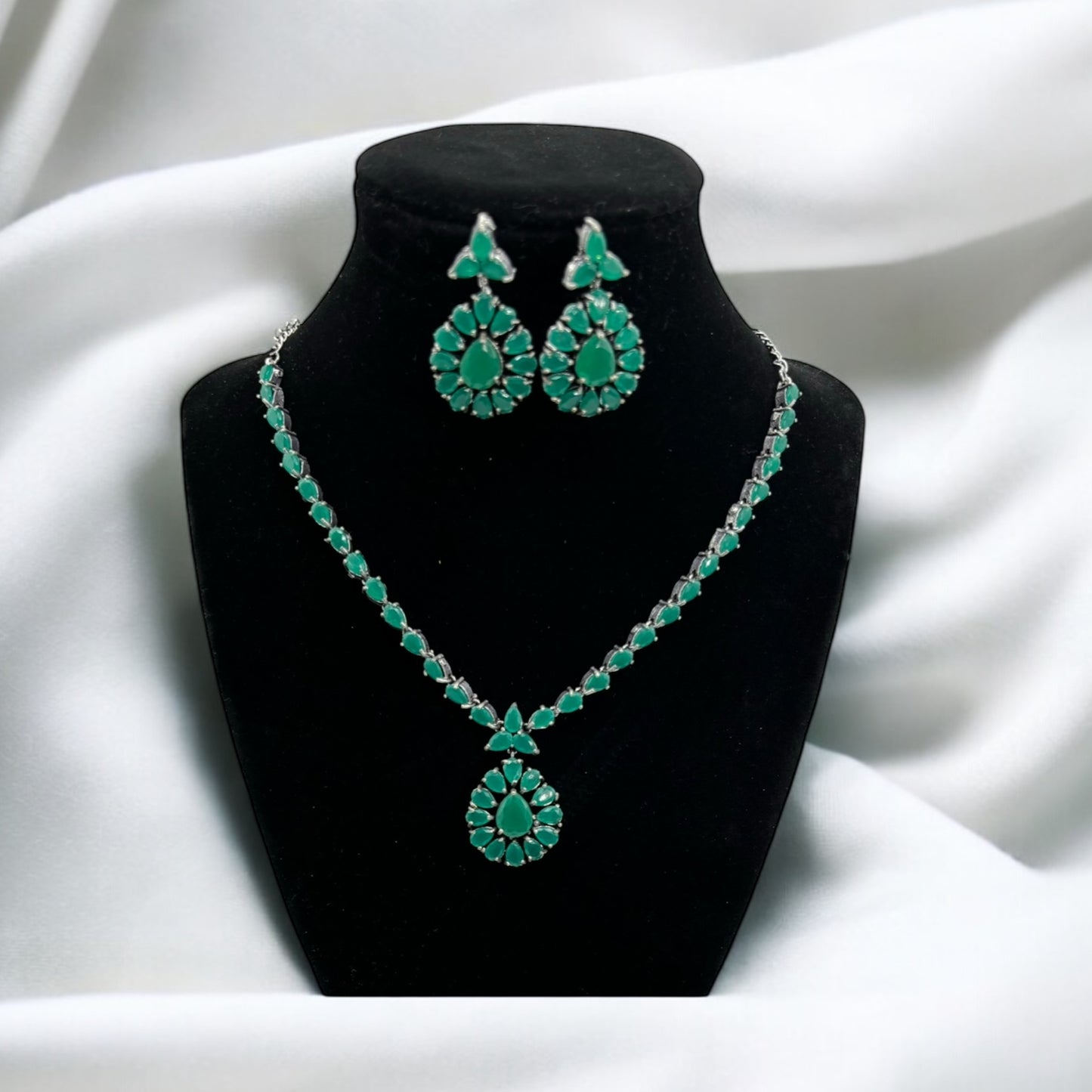 German silver green chain pendant set