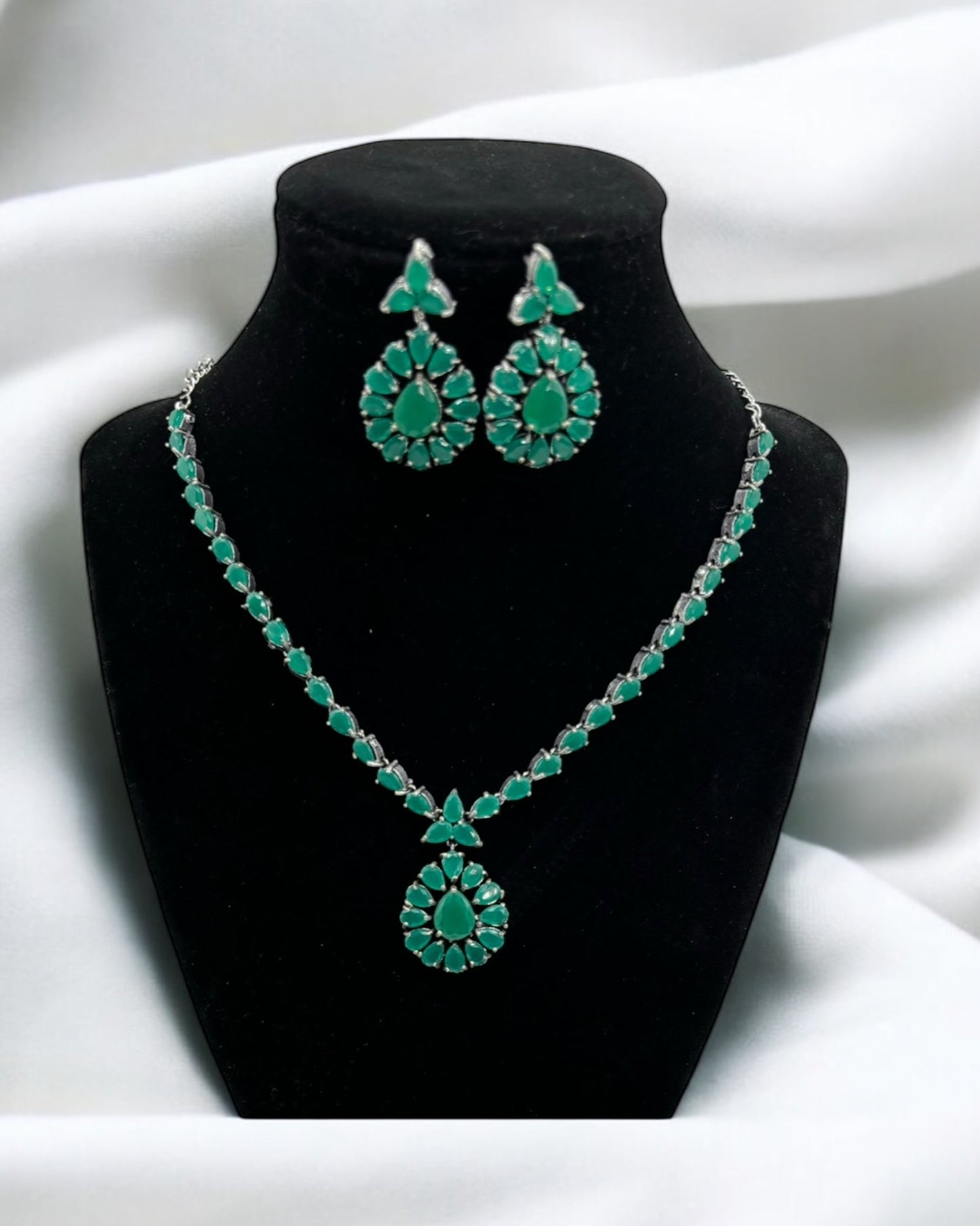 German silver green chain pendant set