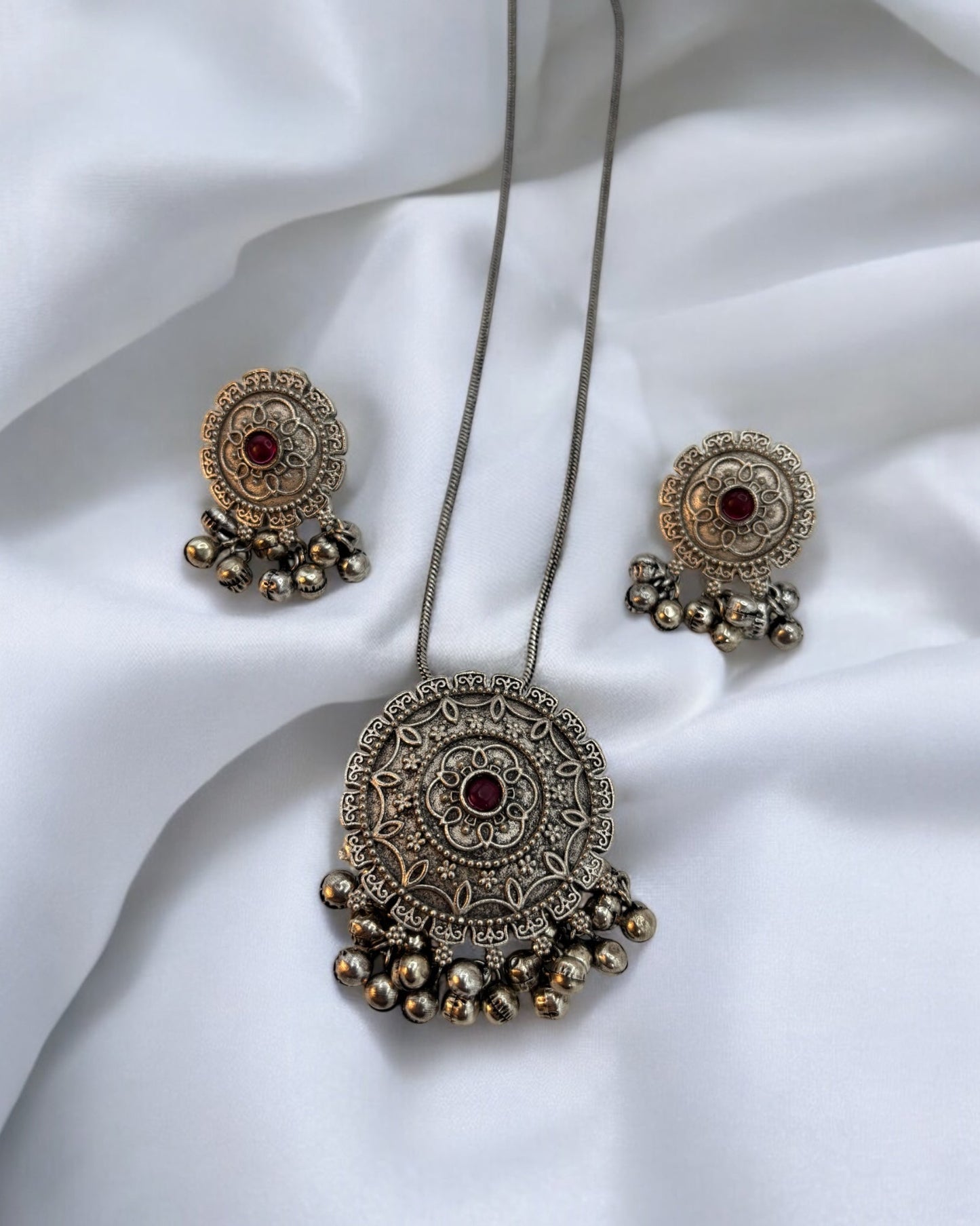 German silver long chain pendant set