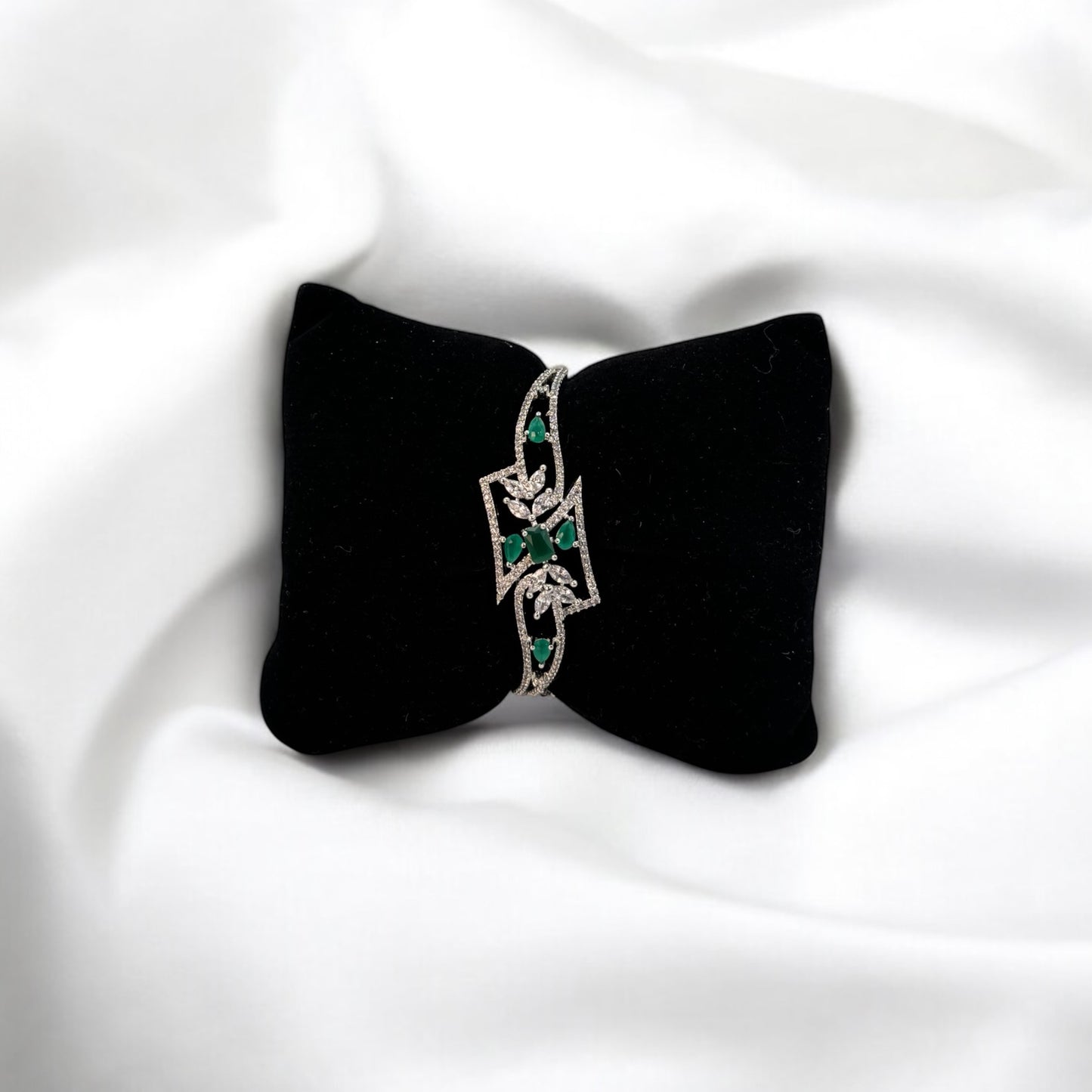 Emerald green AD bracelet