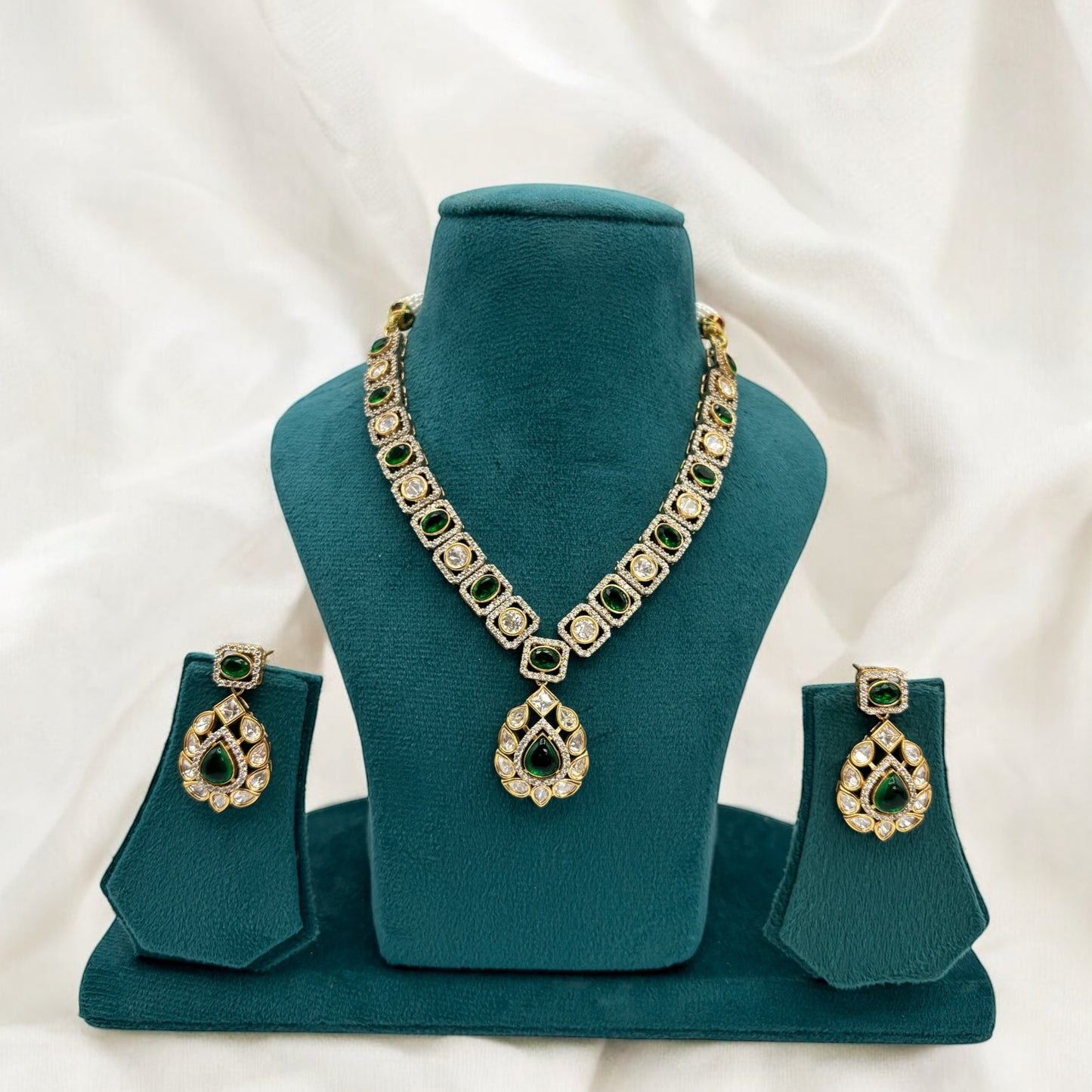 Gold plated kundan necklace set