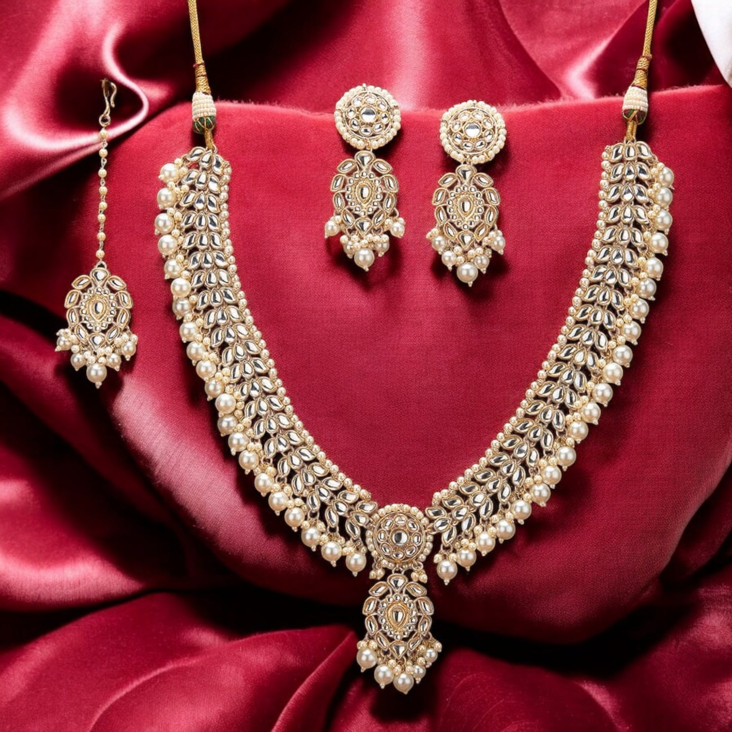 White pearl necklace