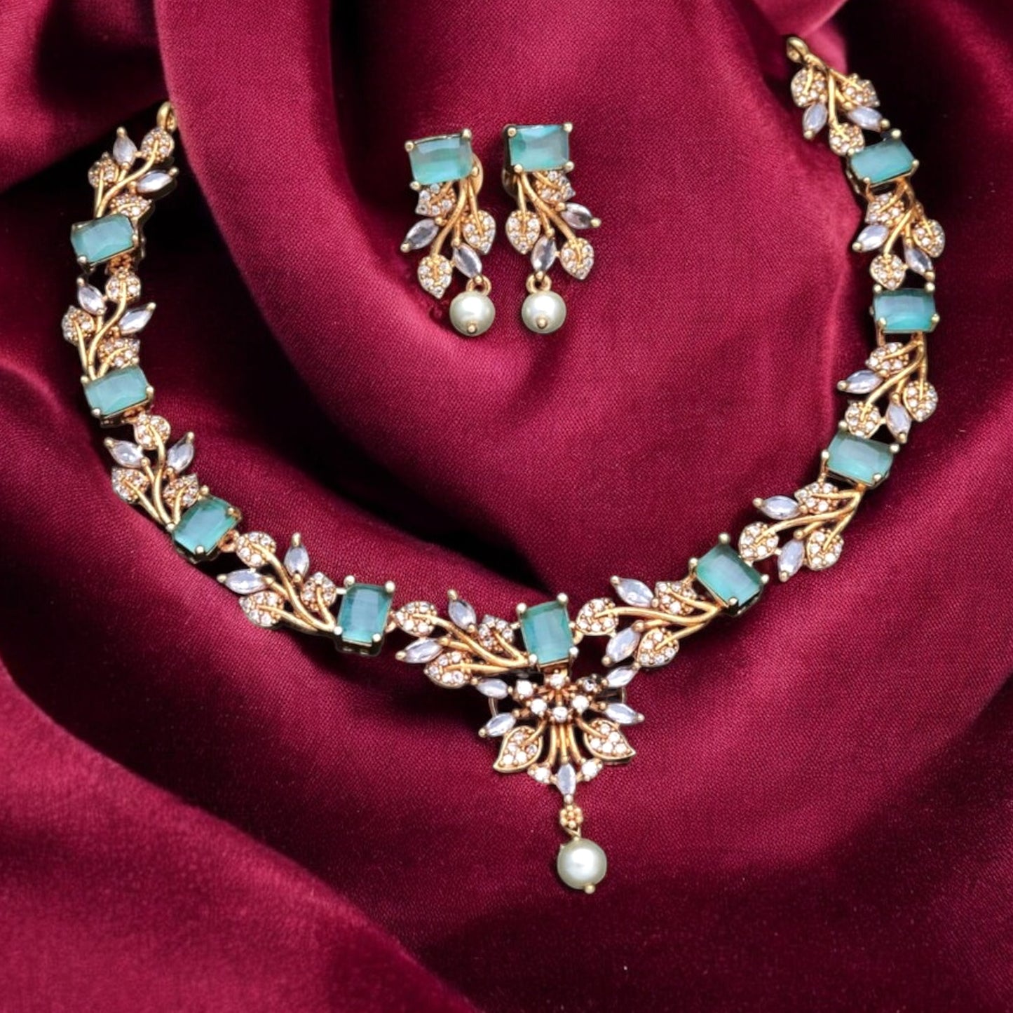 Gold plated necklace set