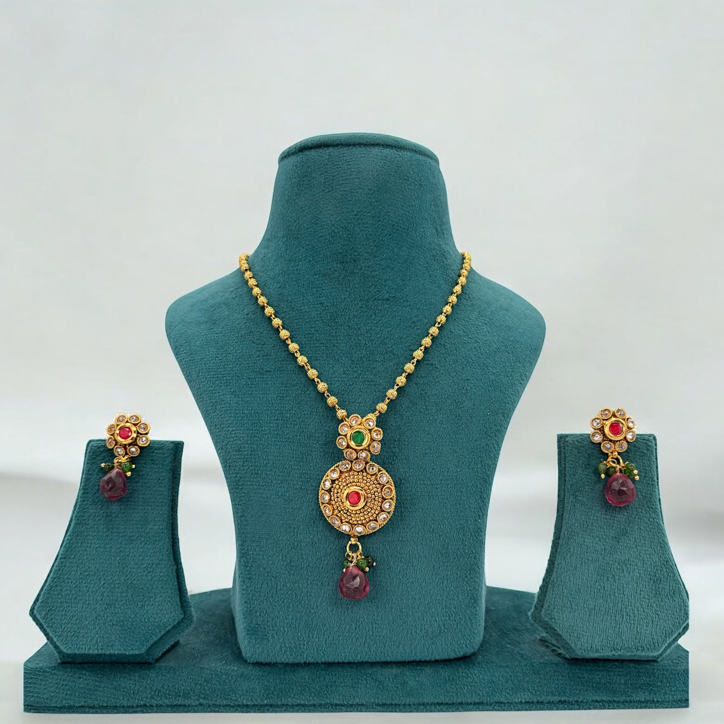 Gold plated polki chain pendant set