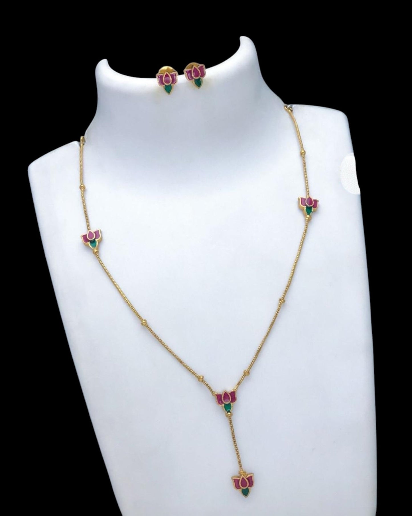 Lotus design matte gold plated long chain set with earrings