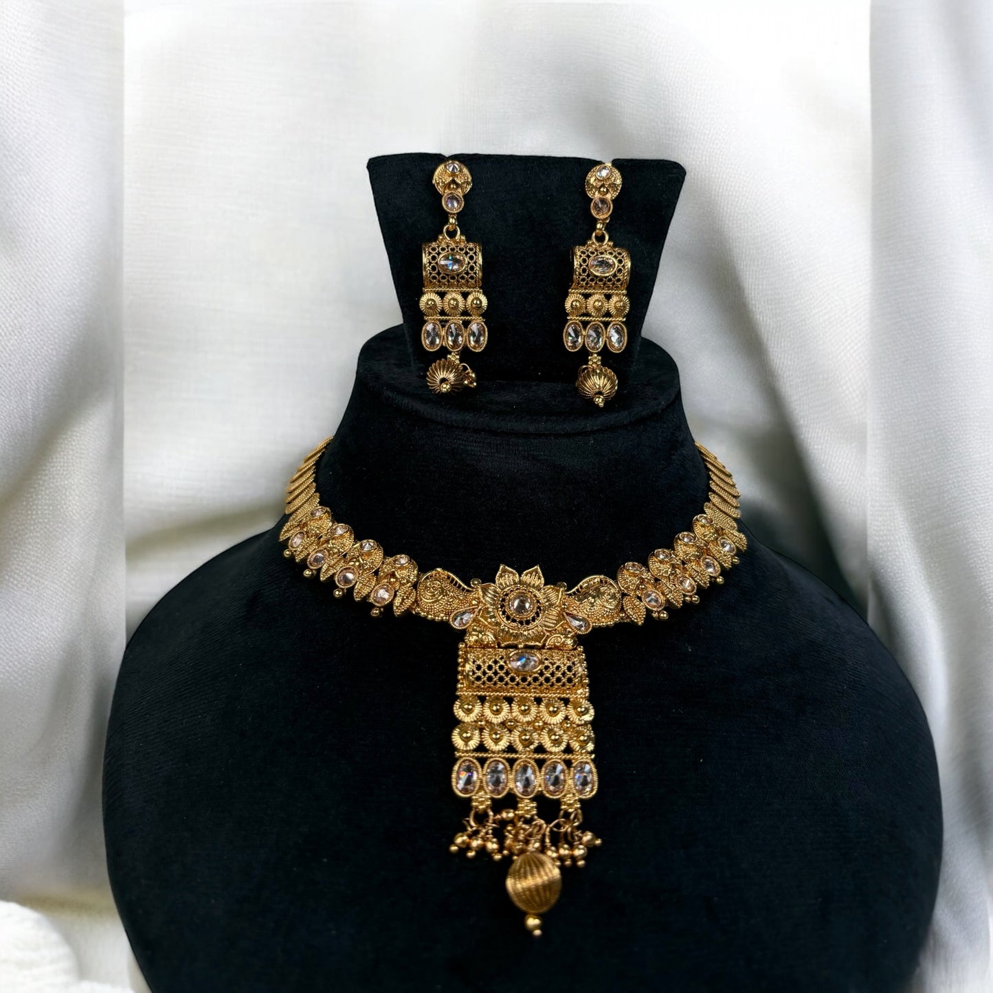 Gold plated polki necklace set with earrings