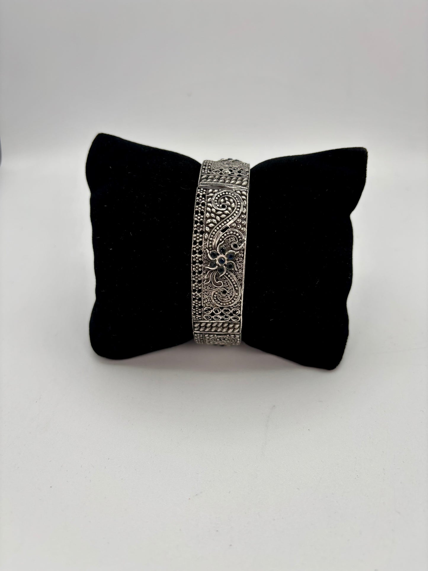 Silver oxidized kada