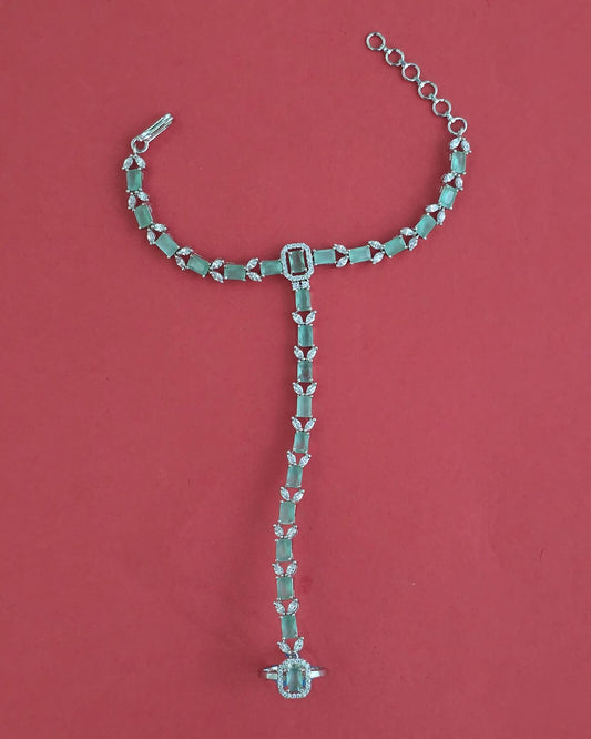 Silver plated American Diamond hathful.