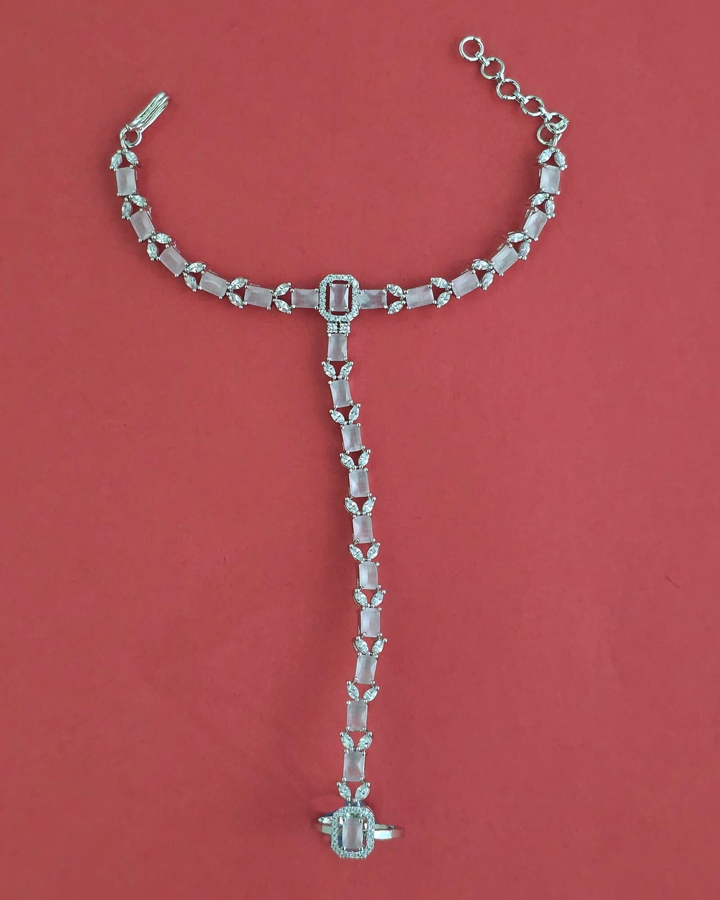 Silver plated American Diamond hathful.