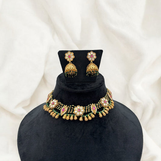 Emerald green choker set