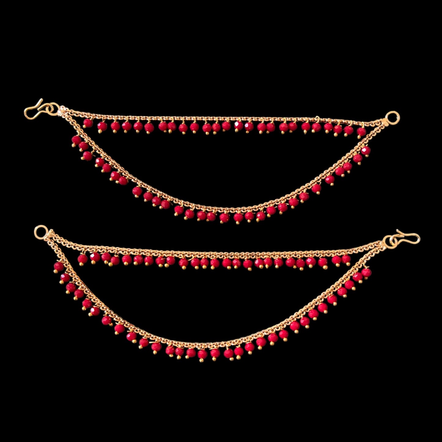 Ear chain with red stones