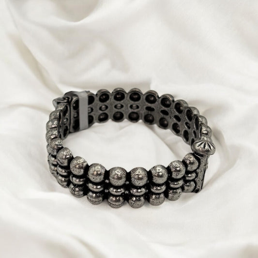 Silver oxidized openable kada/bracelet