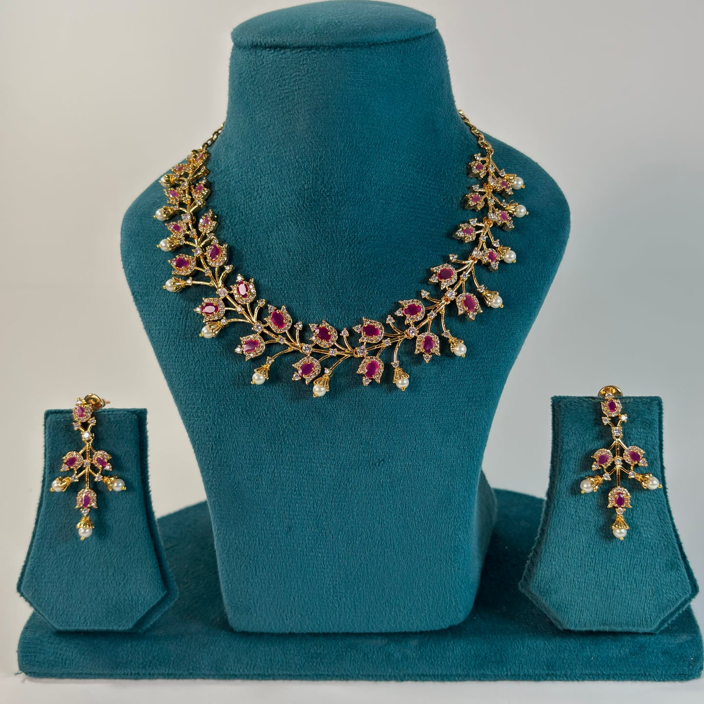 Gold plated necklace set