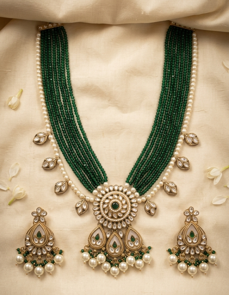 Emerald green necklace set