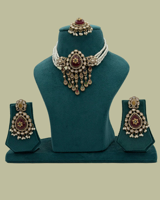 Heritage collection choker set