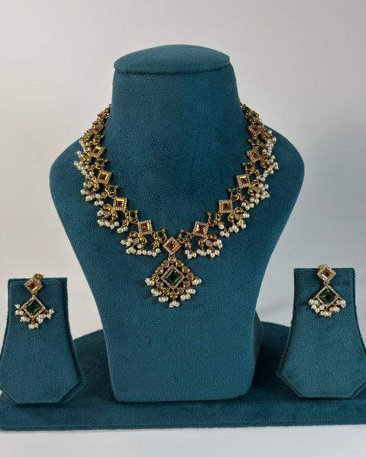 Gold plated necklace set