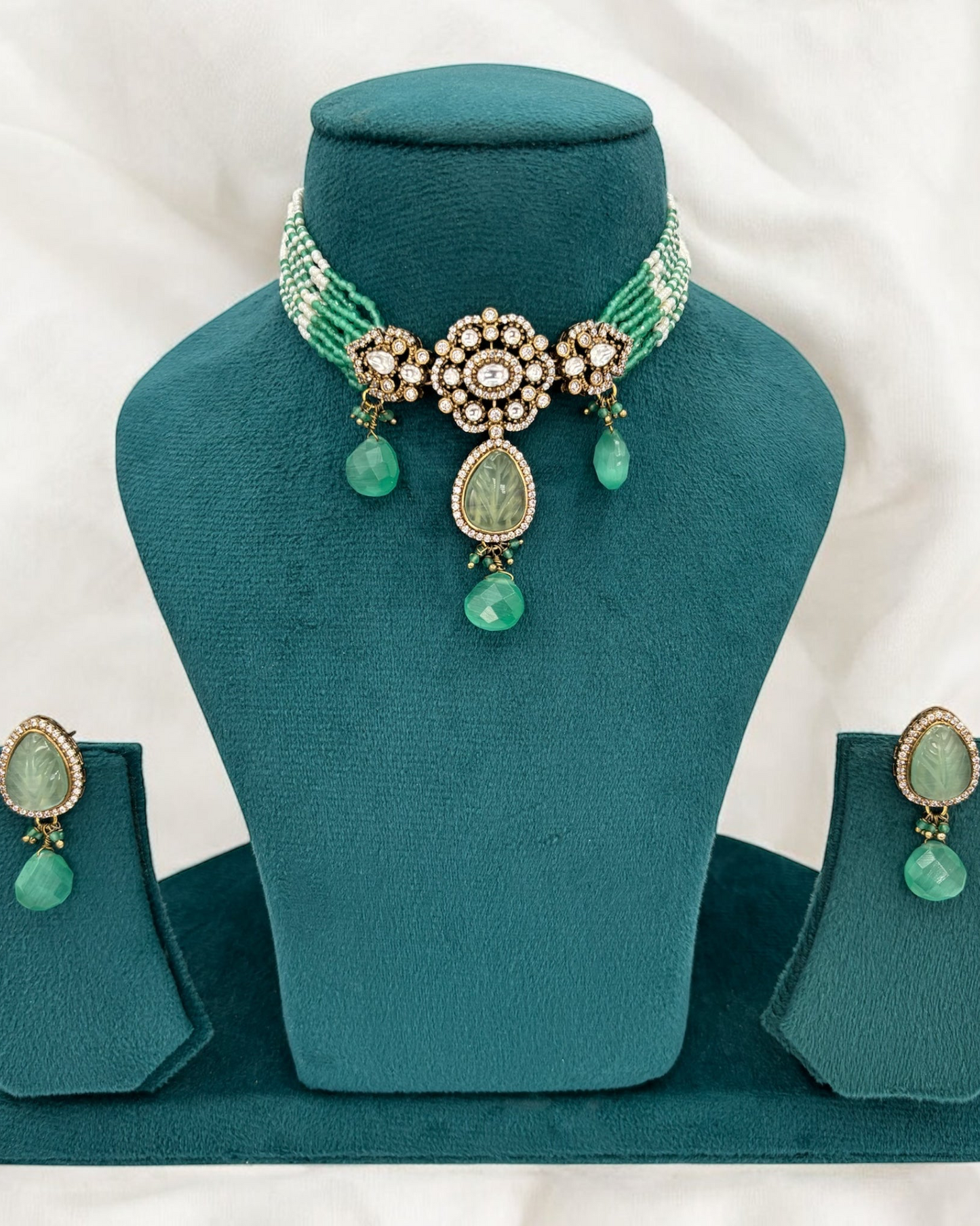 Pastel green moissanite choker set