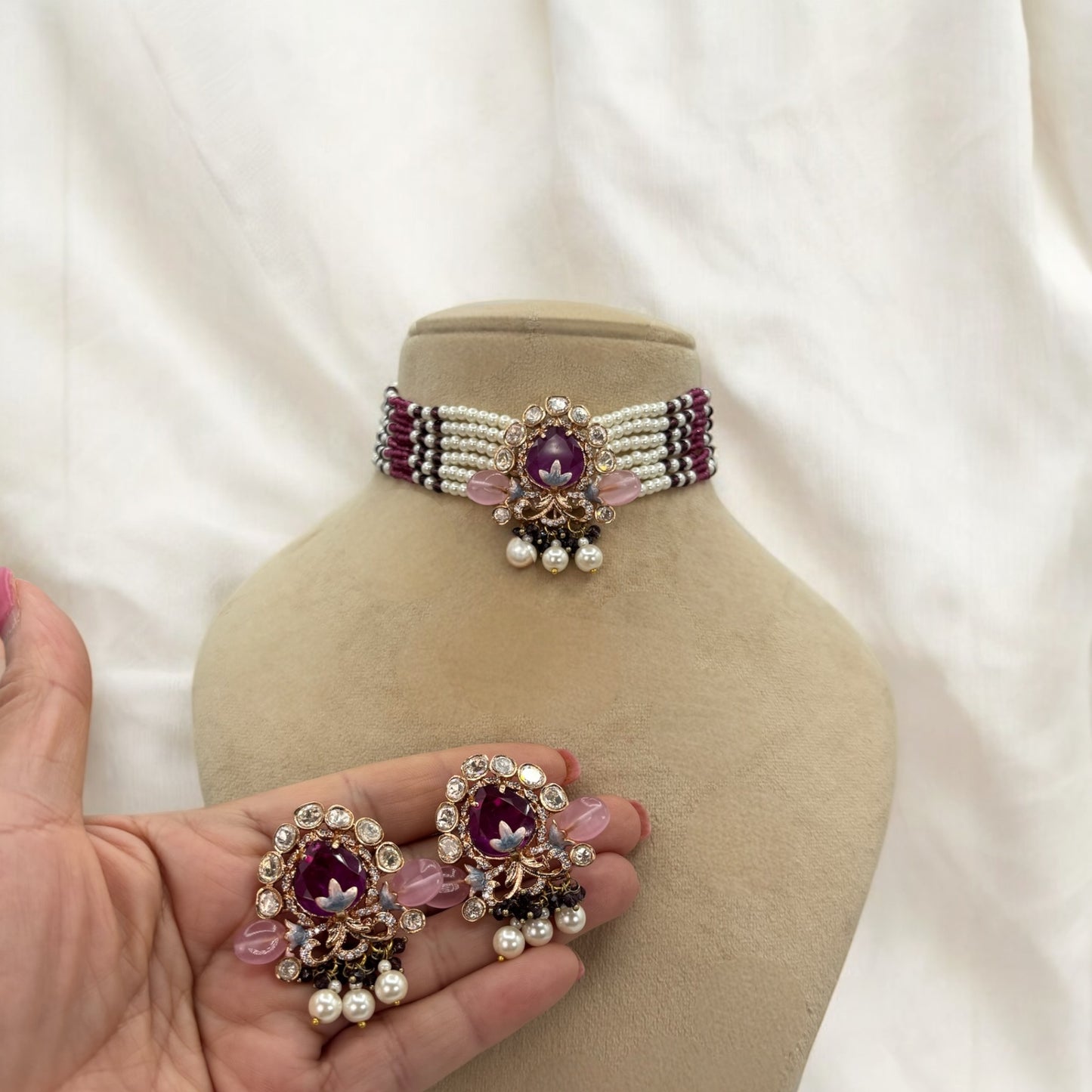 Kundan choker set with pearls