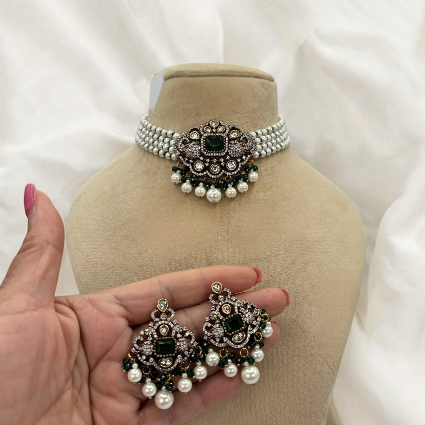 Premium quality Victoria polish moissanite and kundan choker set