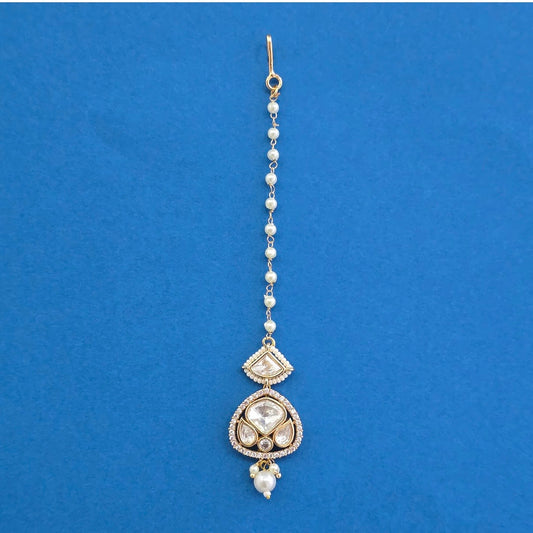 Gold plated kundan matha tikka