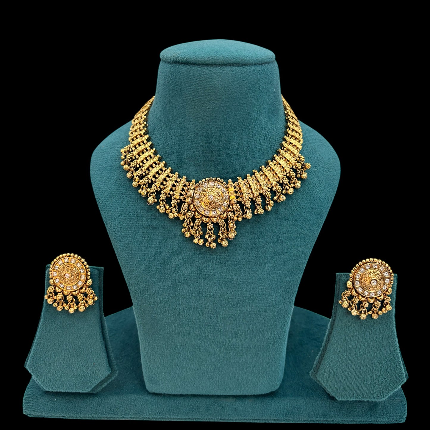 Gold plated necklace set