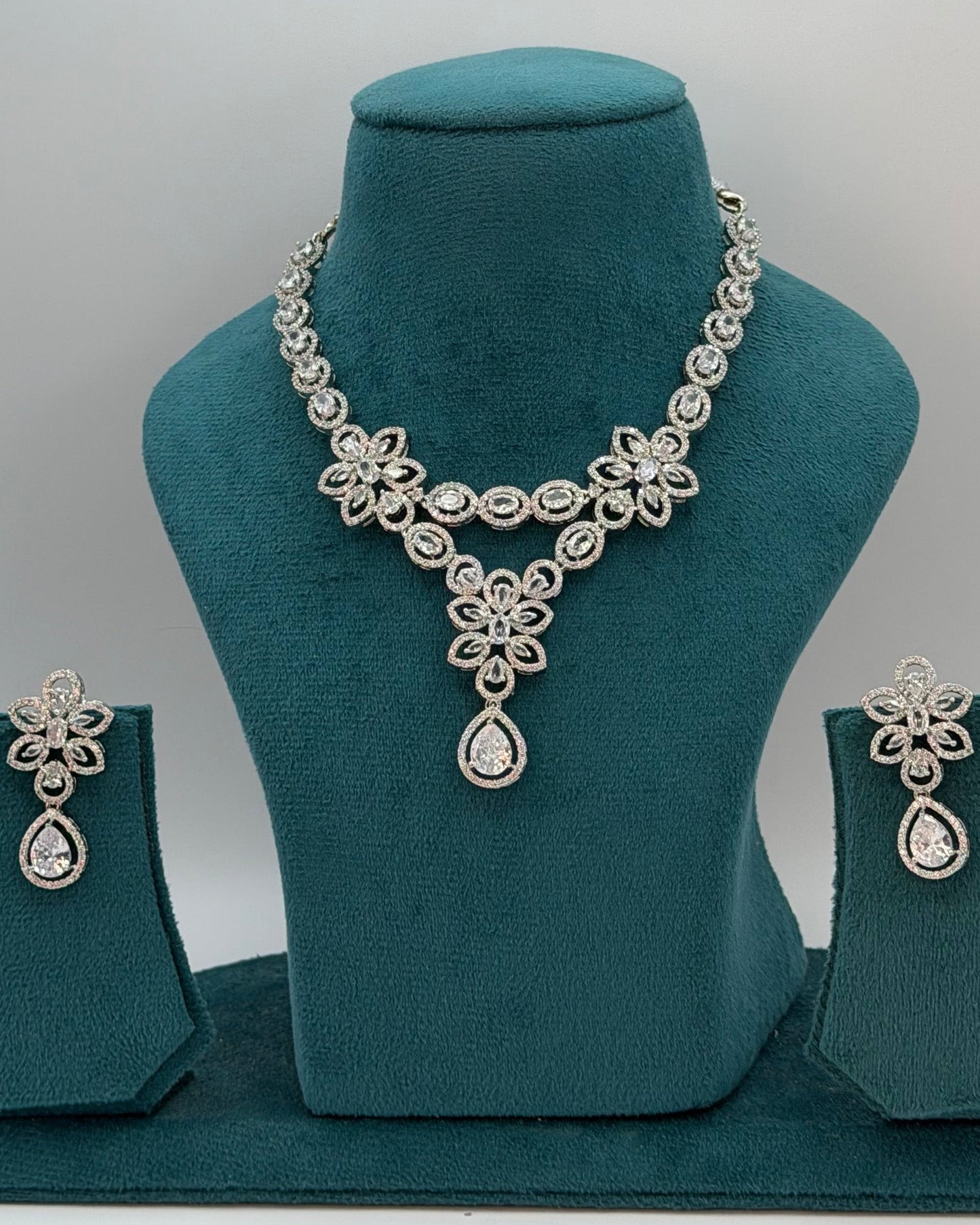 Silver American Diamond necklace set