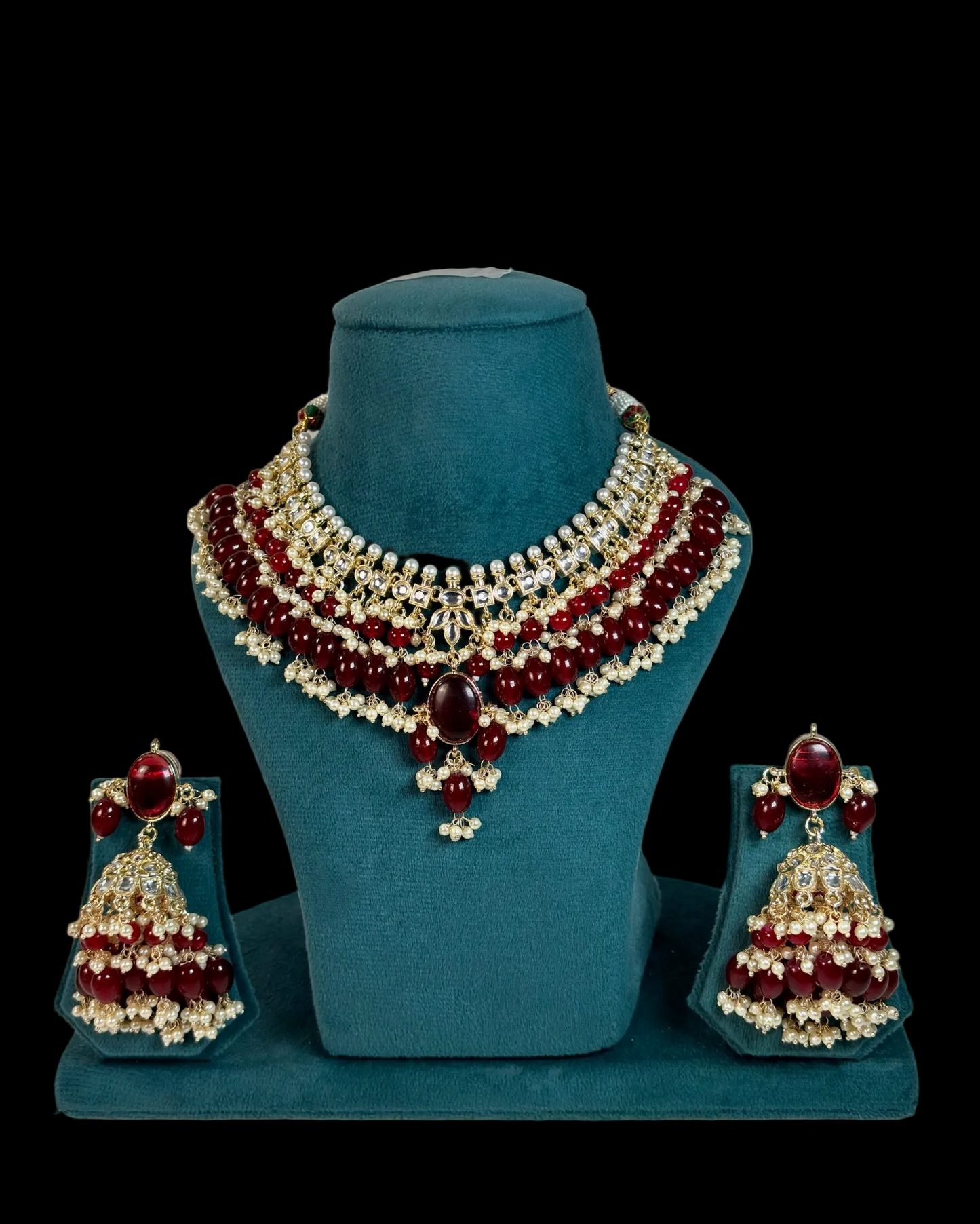 Gold plated kundan necklace set