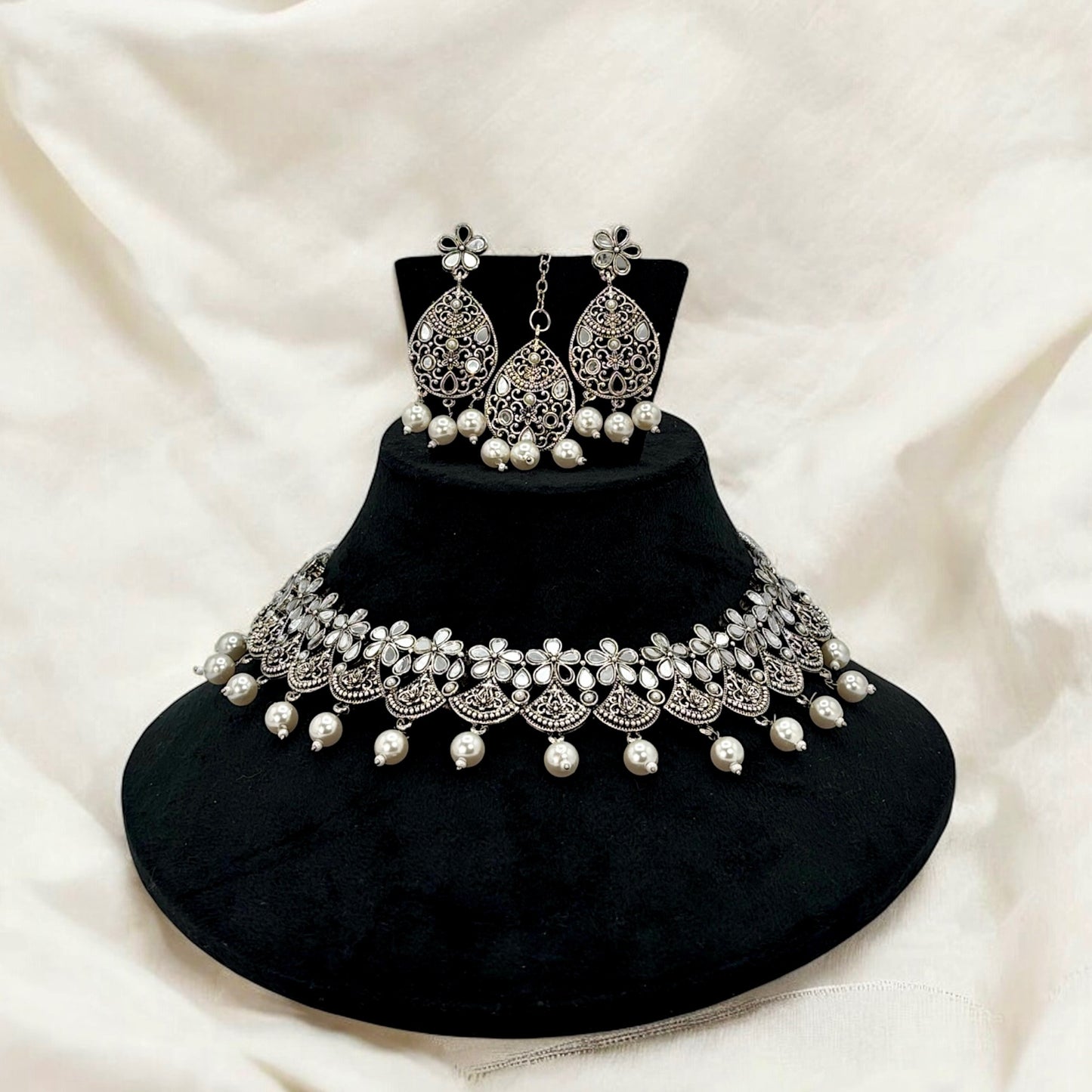 Silver necklace set with mirror work and white beads