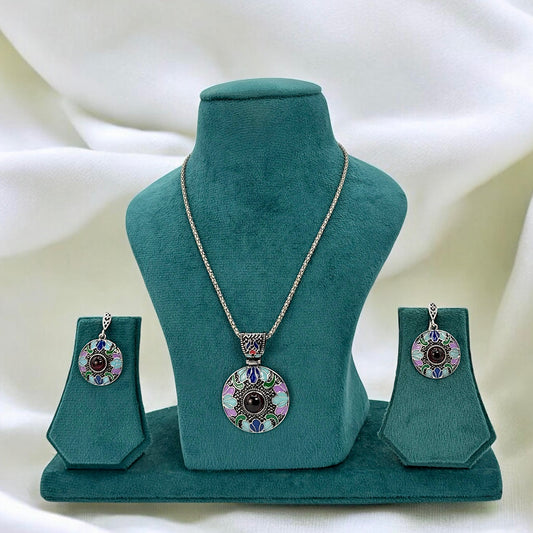 Silver oxidized chain pendant necklace set