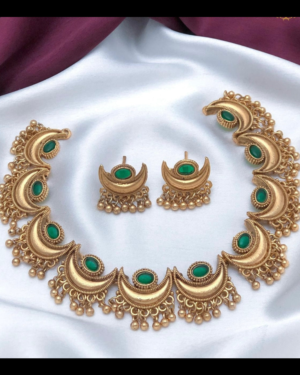 Gold plated necklace set