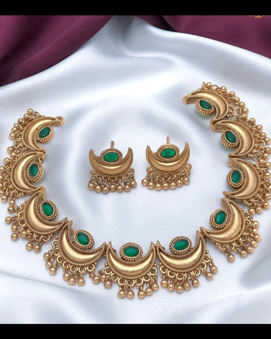 Gold plated necklace set
