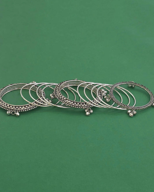 Silver oxidized bangles set