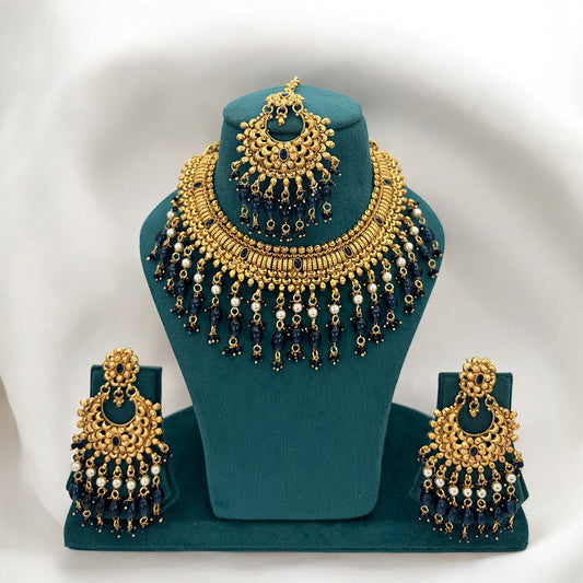 Antique necklace set with gold plating