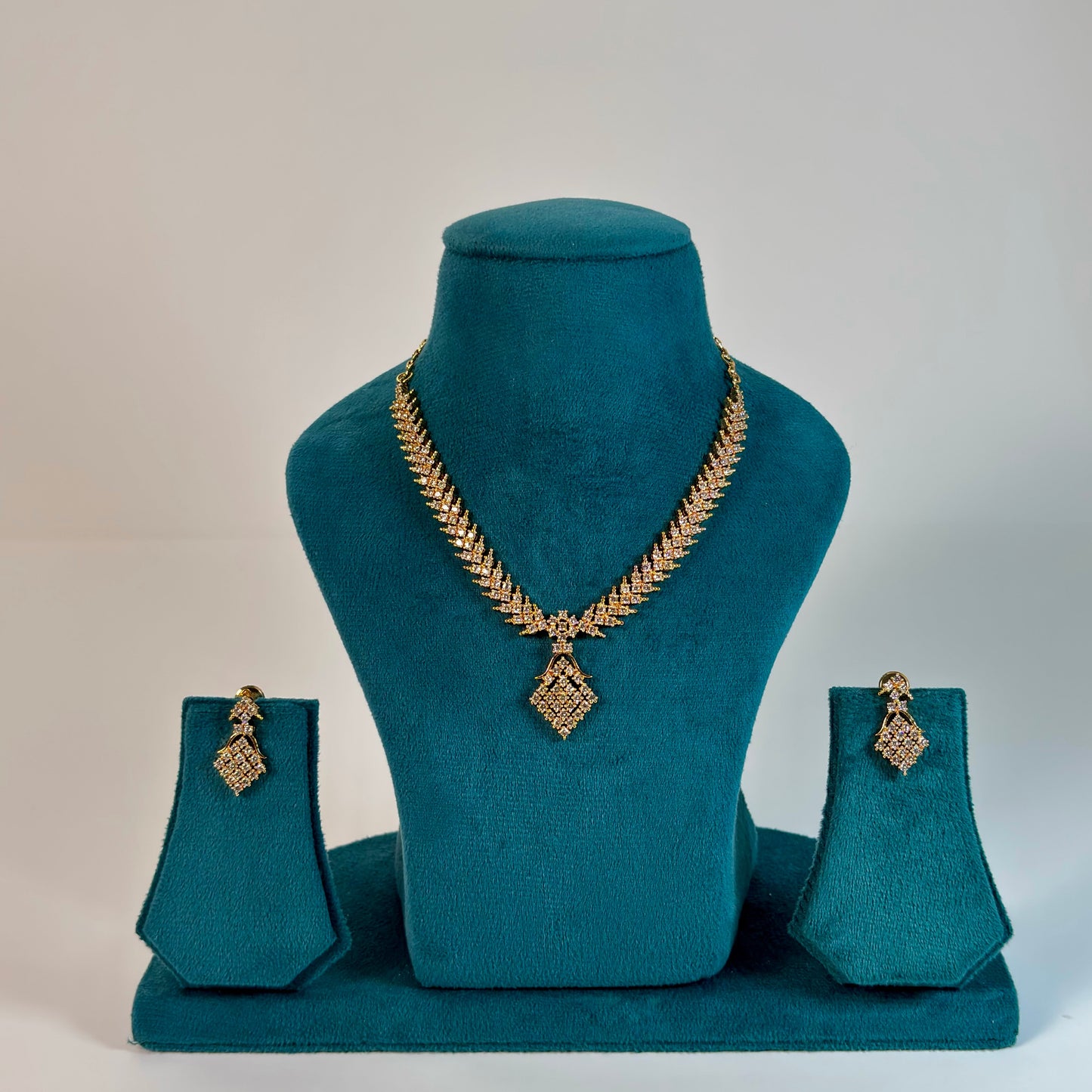 Gold plated American Diamond necklace set