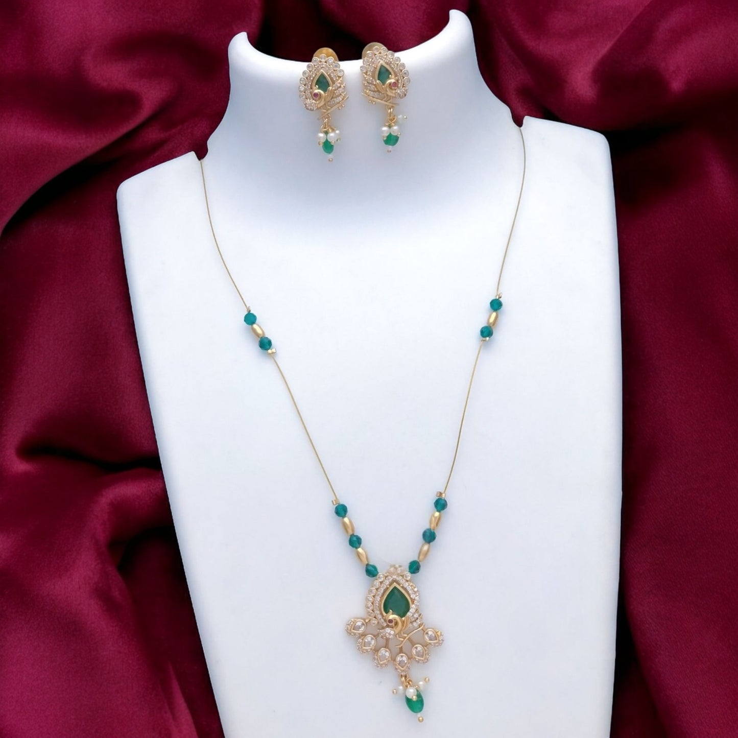 Invisible necklace set