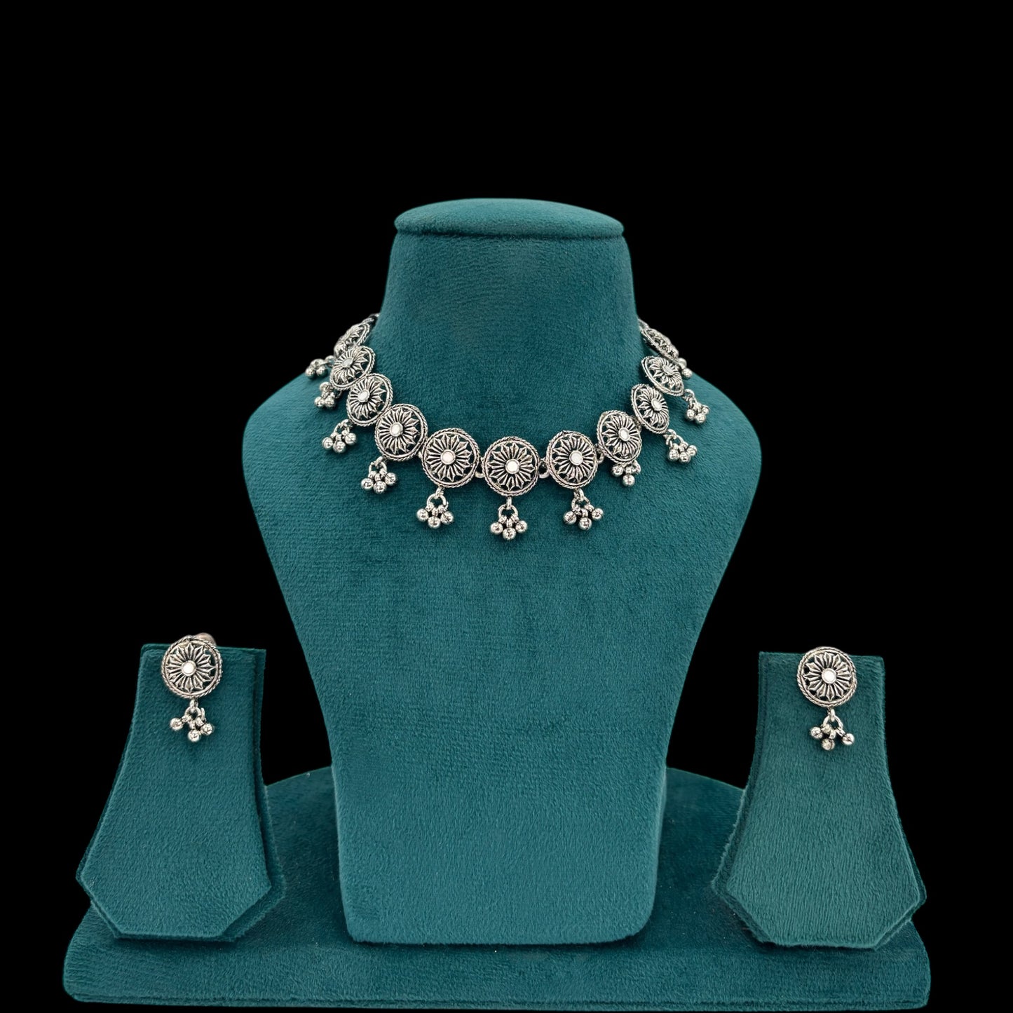 Silver oxidized necklace sets